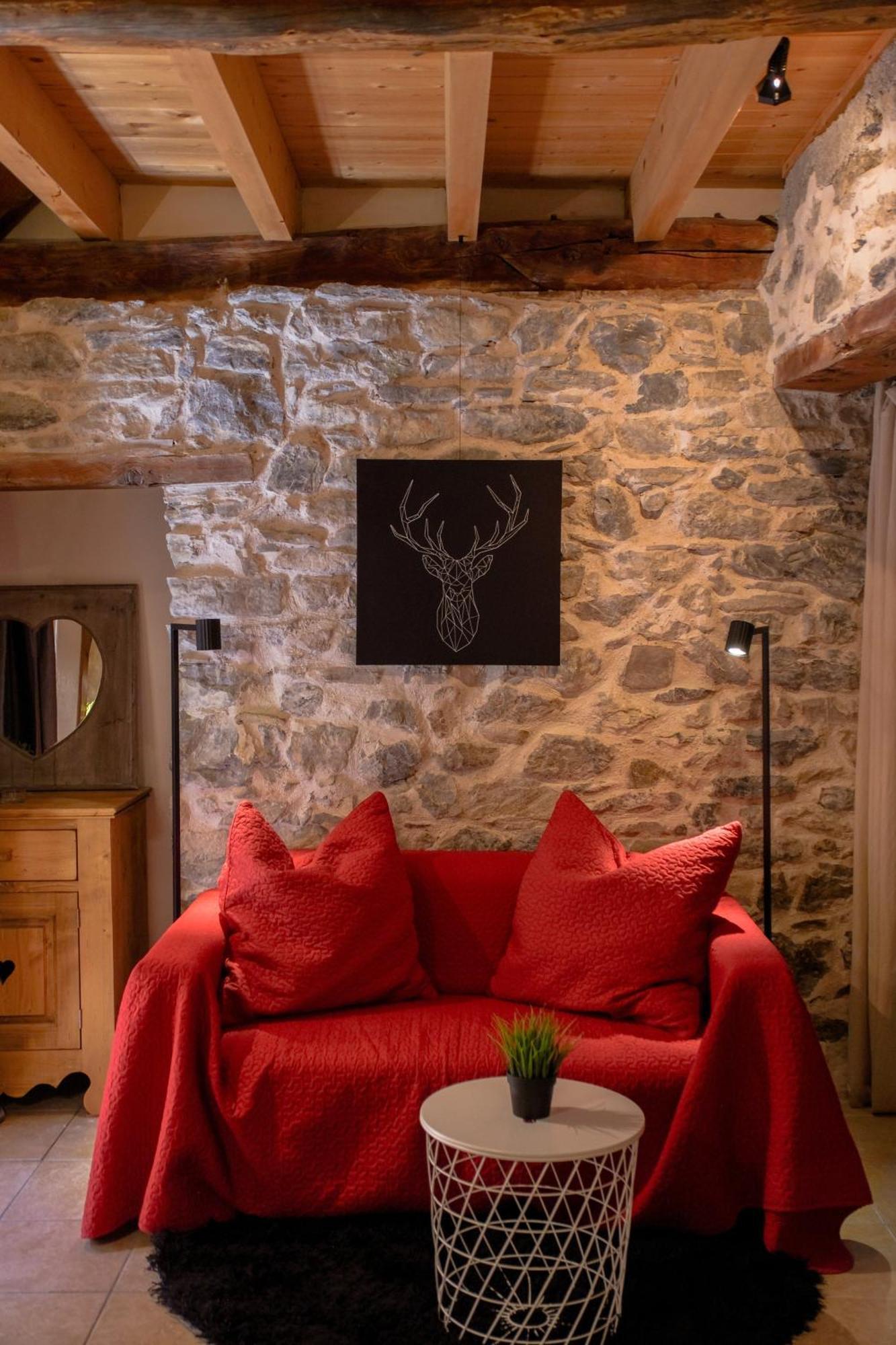 Le Cerf De La Lune Crots Bagian luar foto